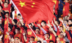 FBAPP下载:足球报谈U16国足夺冠：进攻多点开花，防线短板造战术选择困境